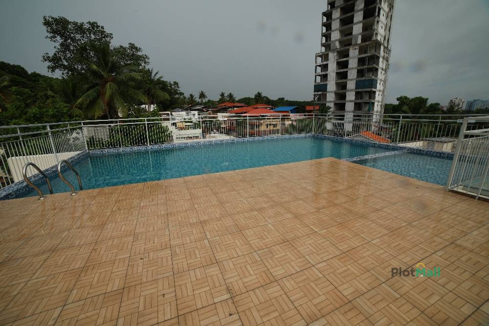 Flat / Apartment for Sale in Golf Links, Kaudiar