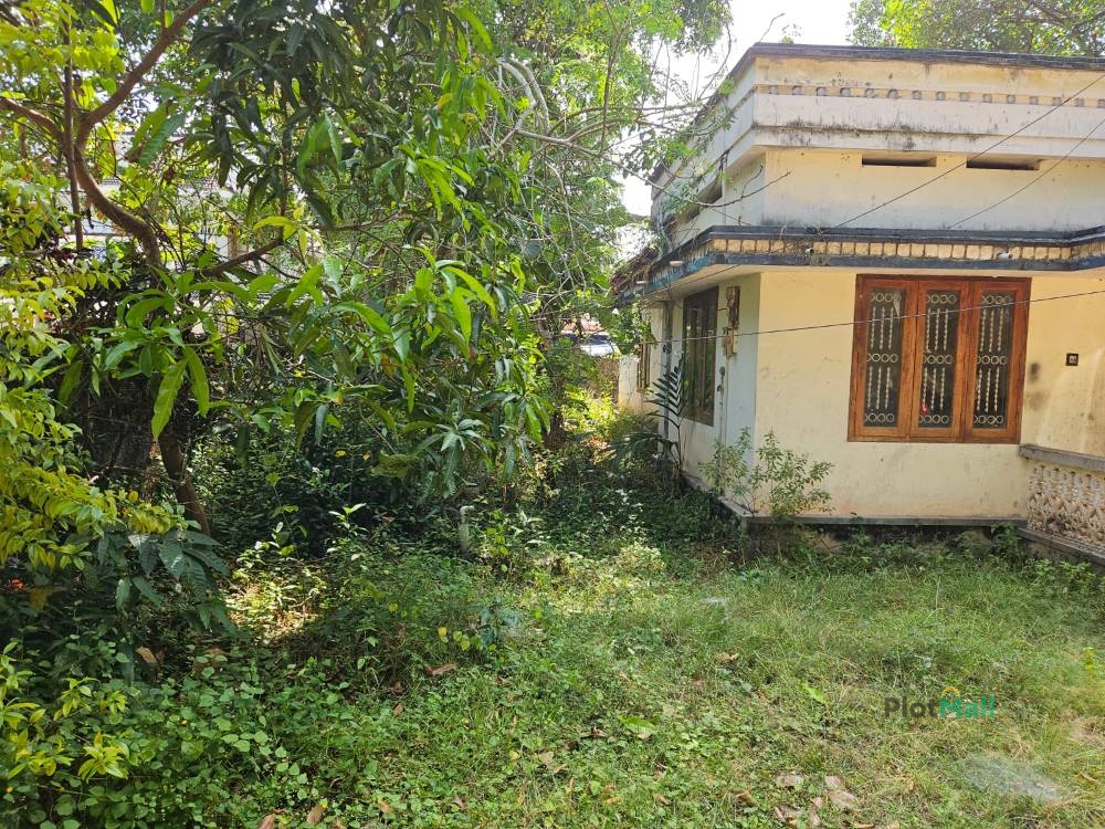 Residential Land for Sale in Paravoor, Kerala, India, Paravoor