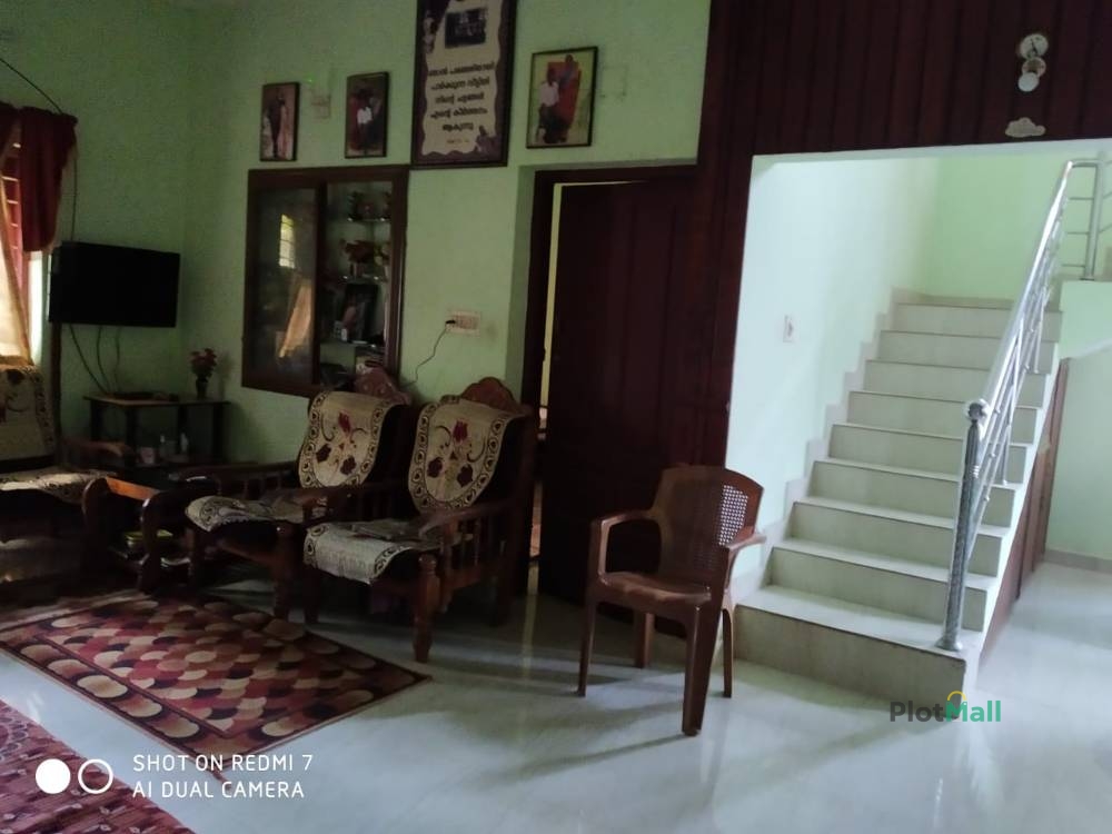 House / Villa for Sale in Panachikkad, Channanikadu