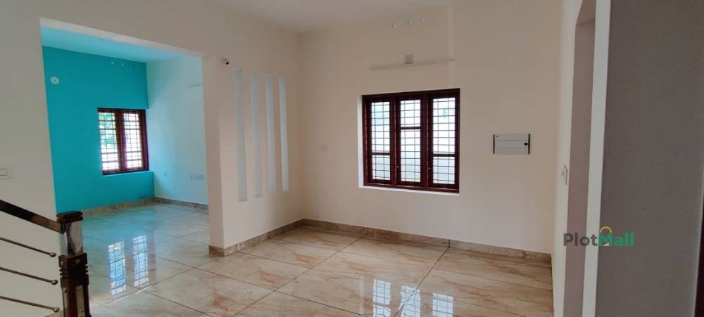 House / Villa for Sale in Parambippalam, Pallipuram